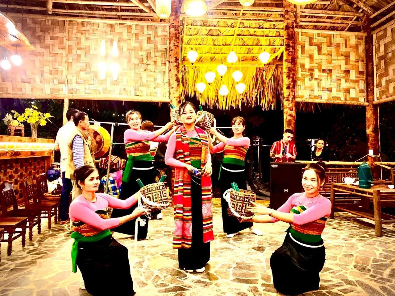 Pu Luong Cuisine Garden Homestay Lang Bang Exteriör bild